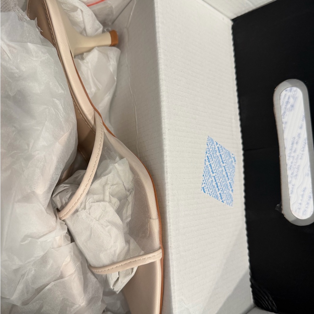 Fashion Nova Cream Mesh Mules